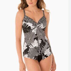 Miraclesuit Moonlight At The Oasis Love Knot Tankini Swim Top